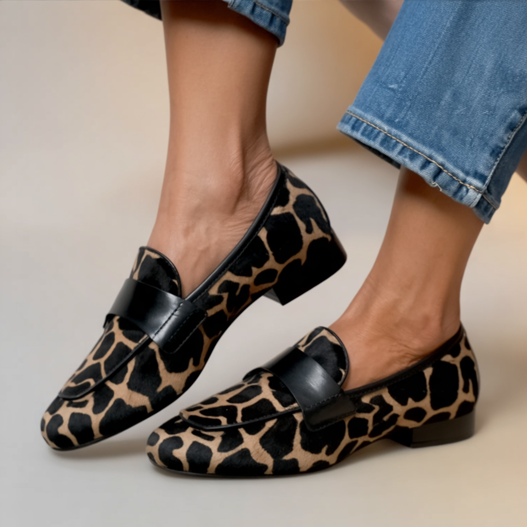 Estefania – Stijlvolle loafers met giraffenpatroon
