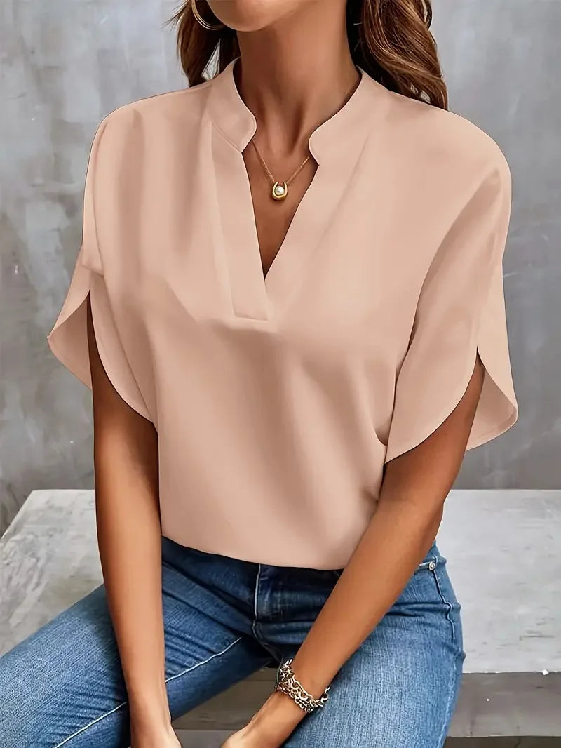 Elara – Losvallende blouse met V-hals